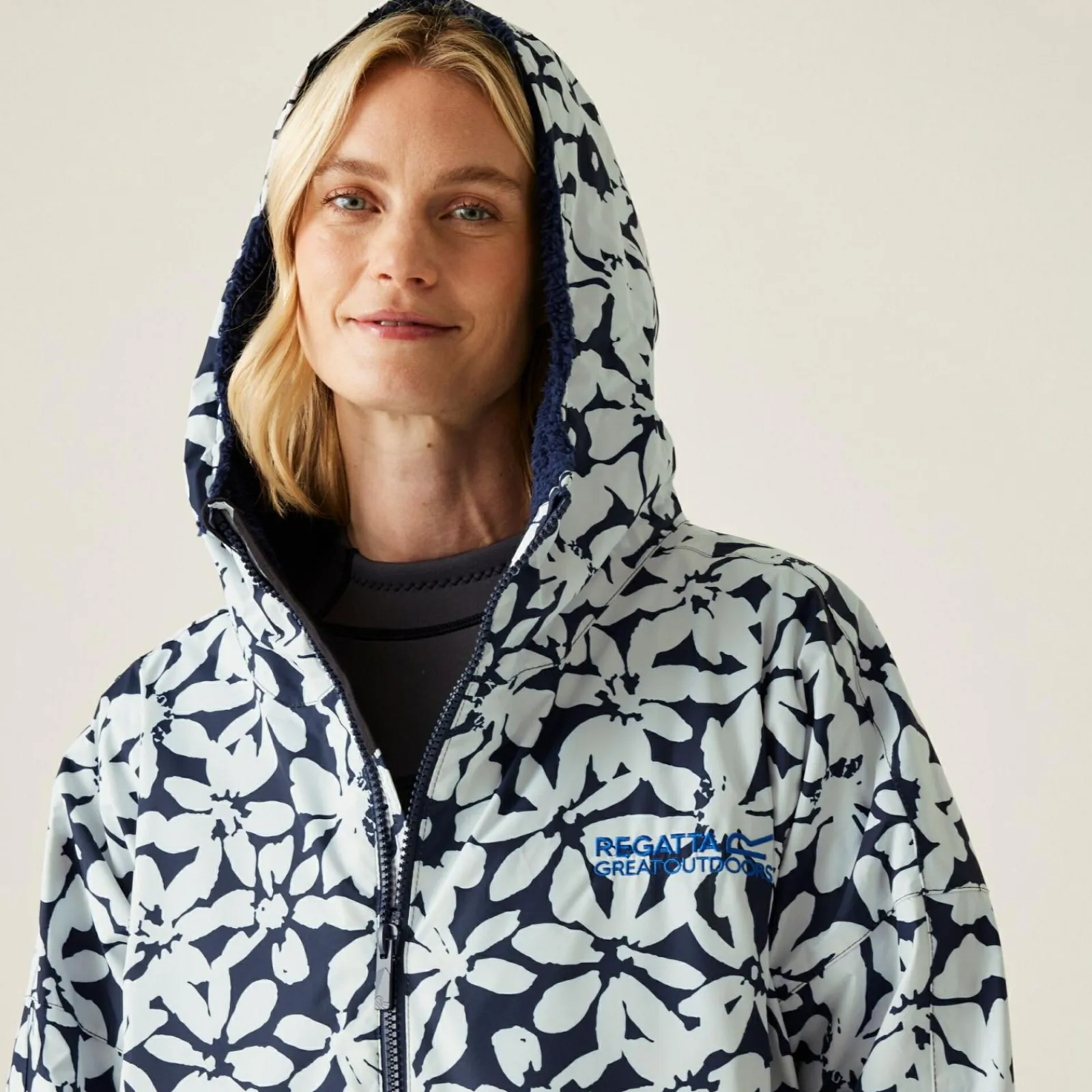 Regatta Adulte Robe à langer |<Femme Vestes Imperméables