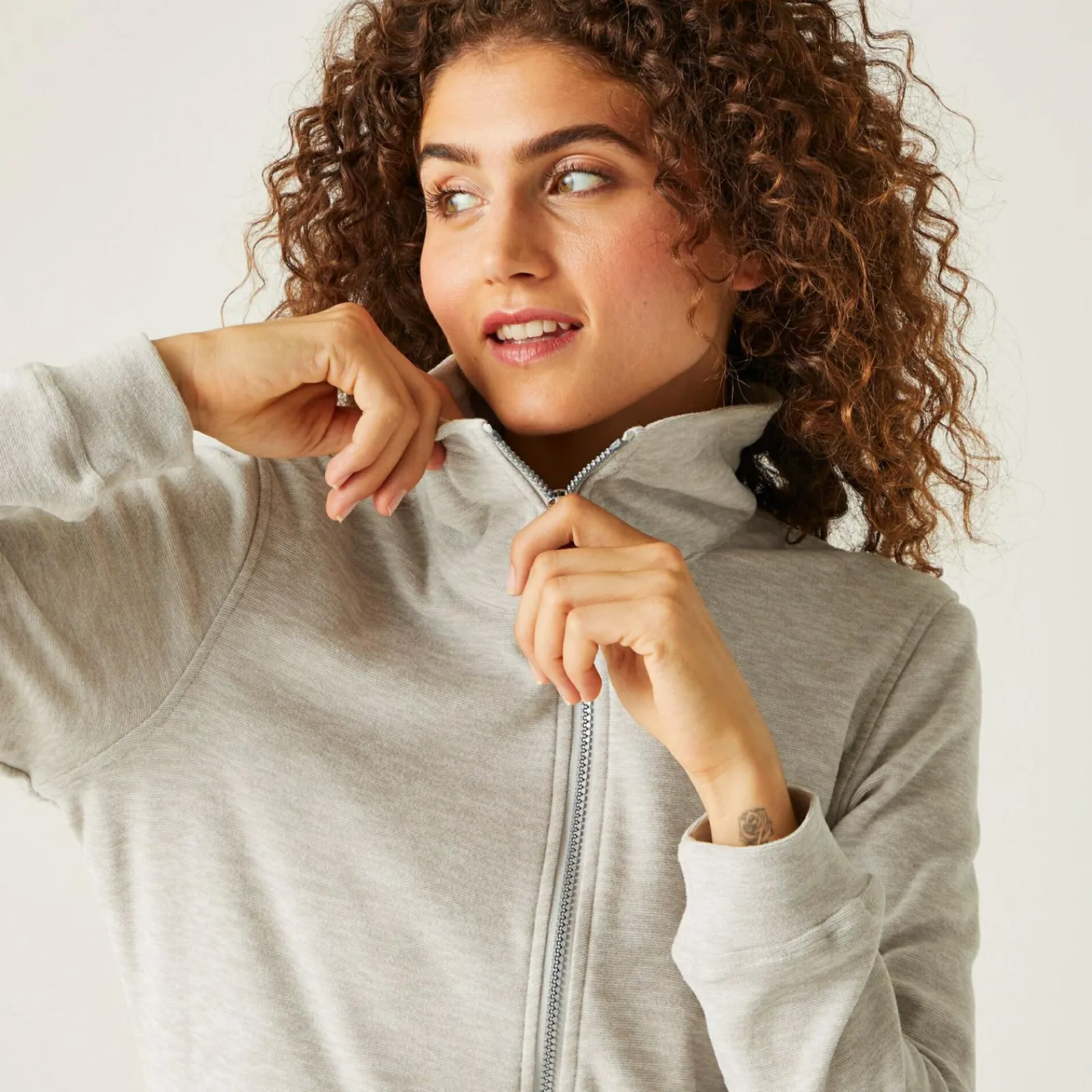 Regatta Azaelia Femme Veste légère |<Femme Polaires Zippées