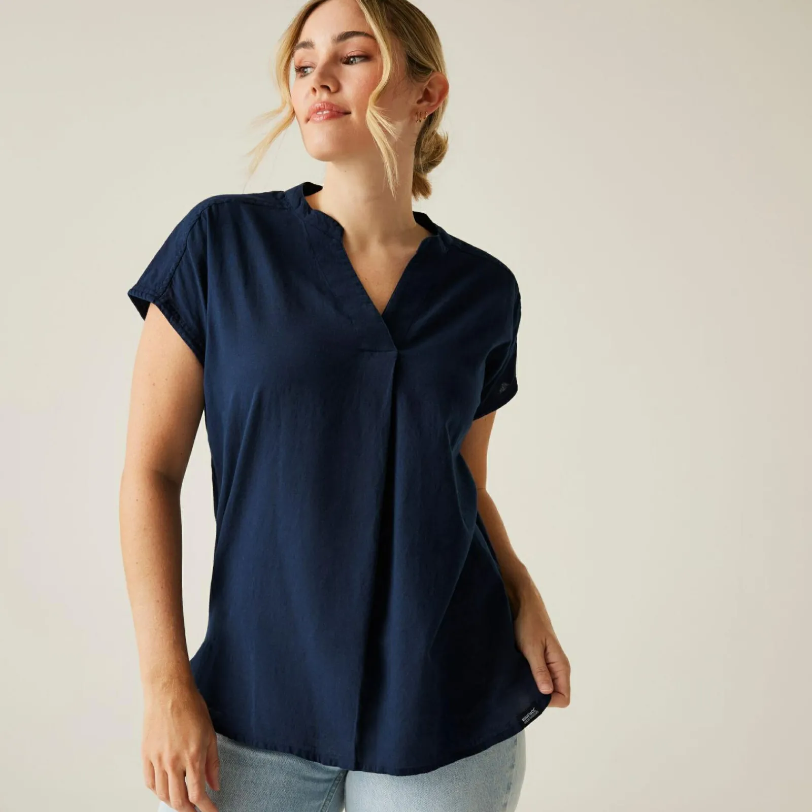 Regatta Chemise à col en V Rianne pour femme |<Femme Chemises