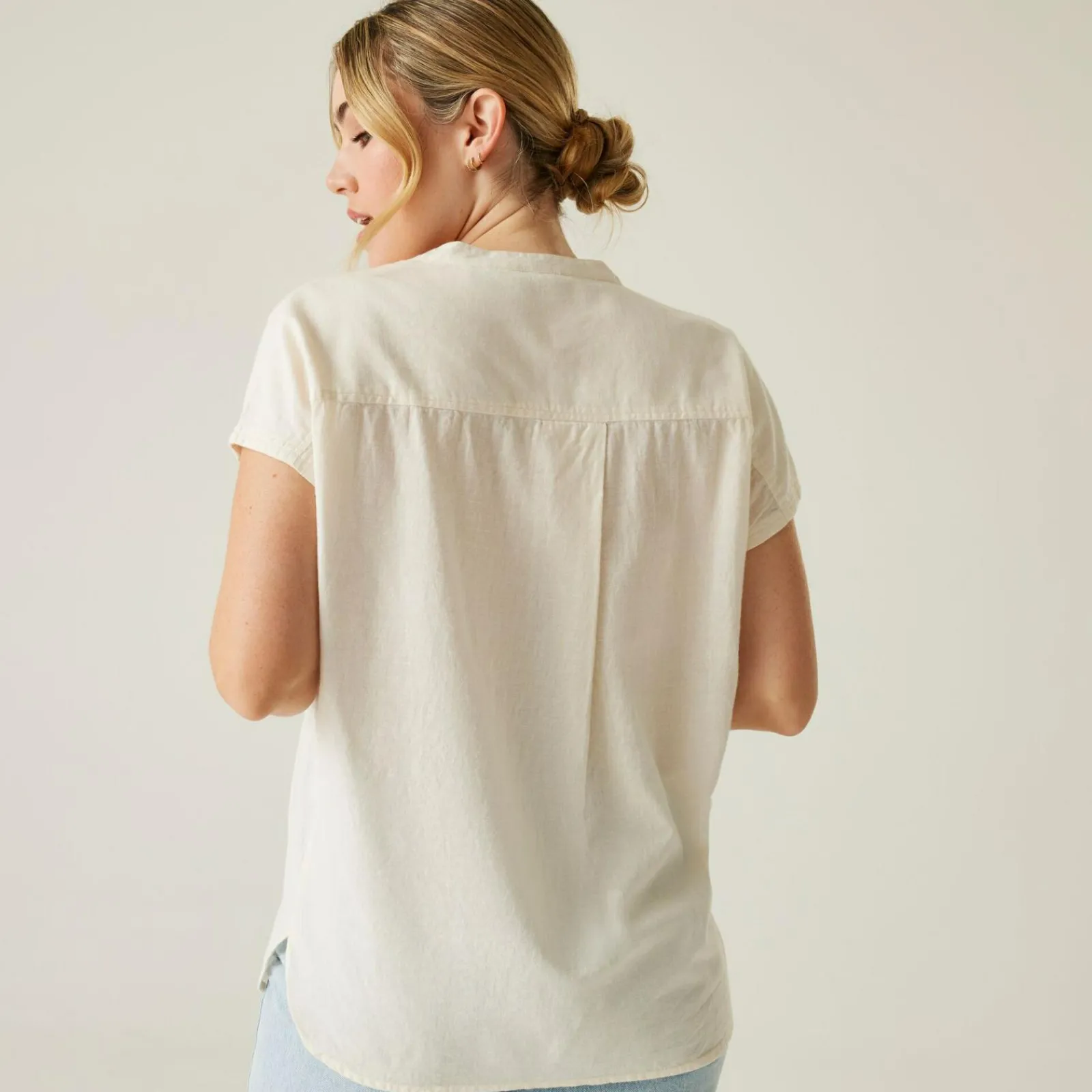 Regatta Chemise à col en V Rianne pour femme |<Femme Chemises