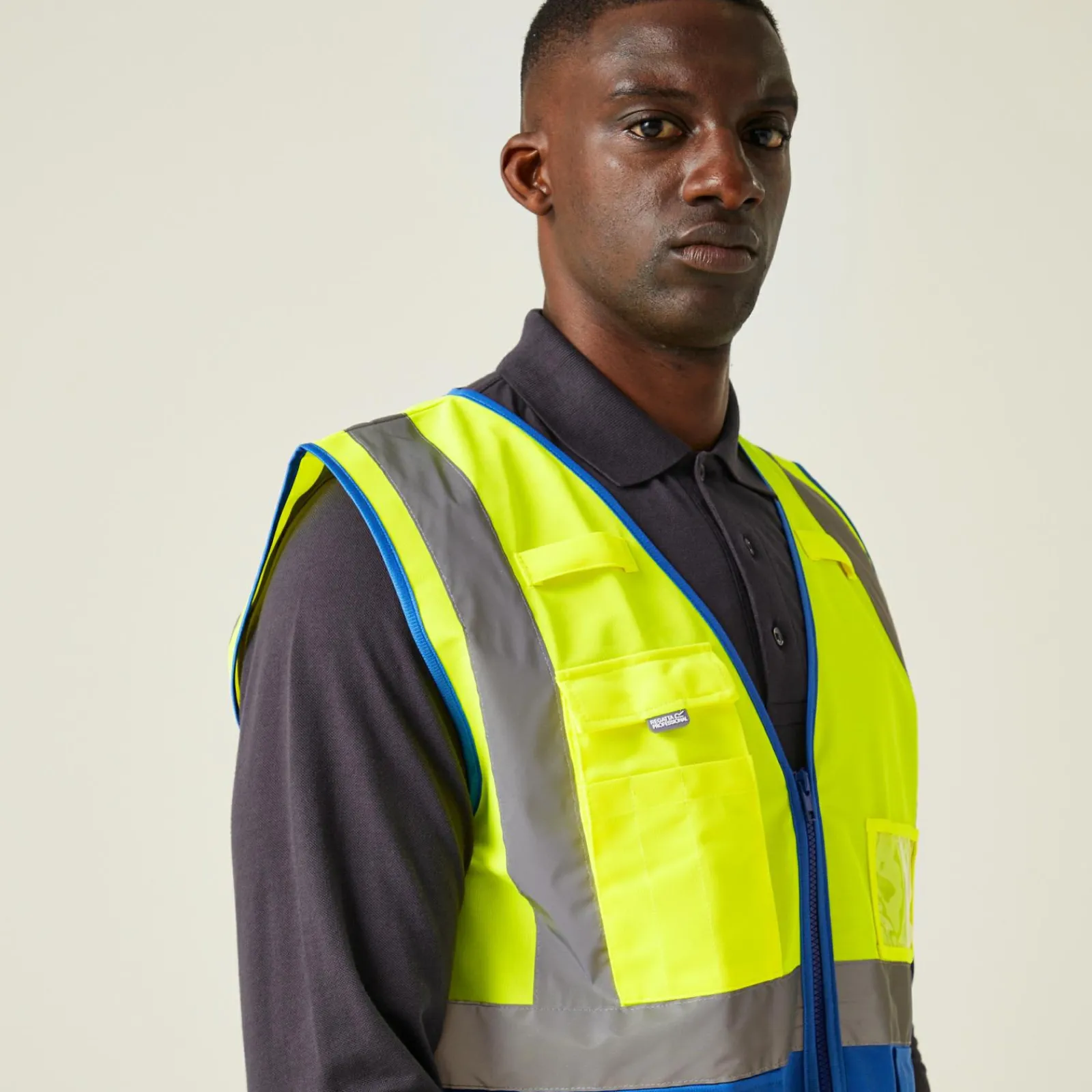 Regatta Men's Pro HI-VIS Executive Vest |< Vêtements Haute Visibilité