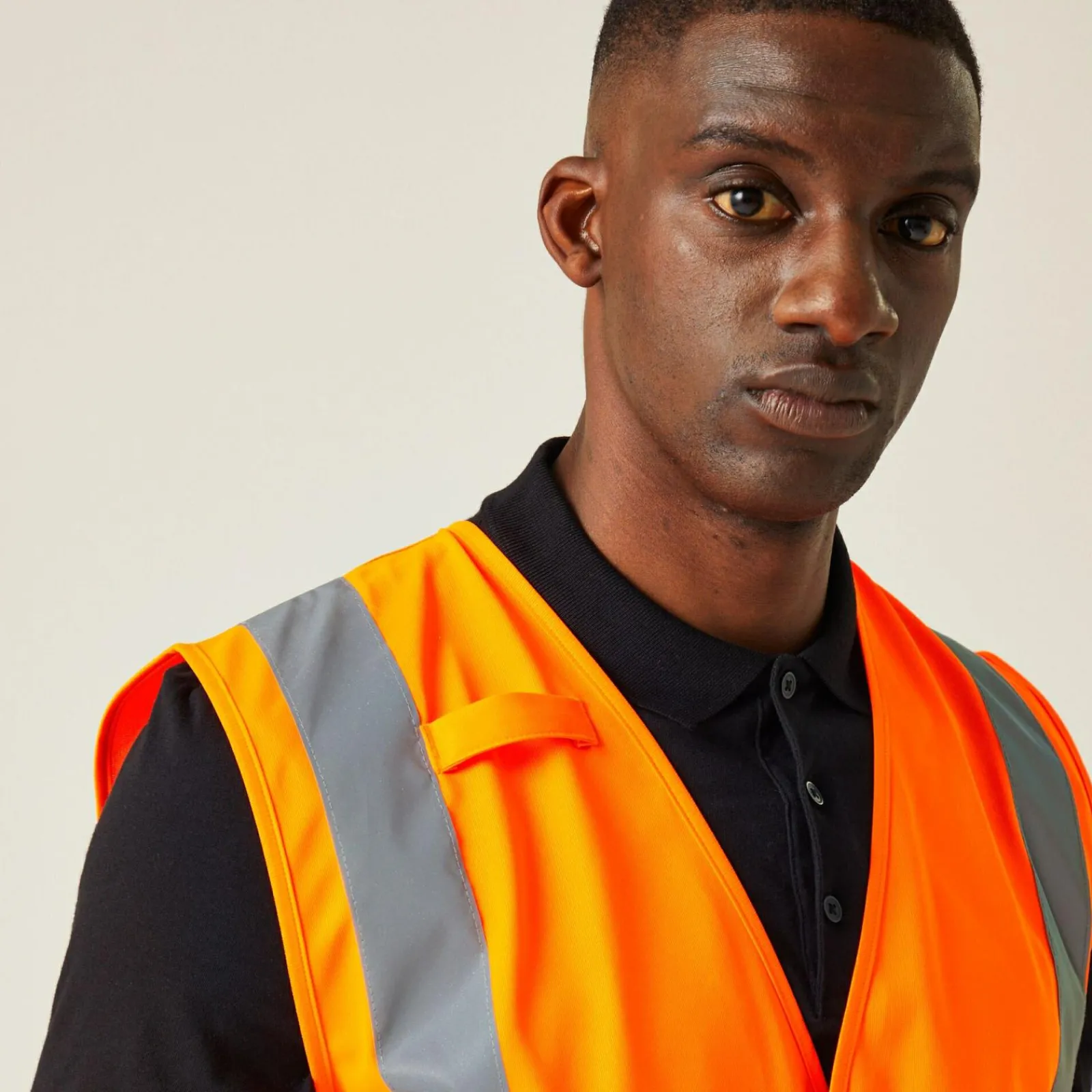 Regatta Men's Pro HI-VIS Supervisor Vest |< Vêtements Haute Visibilité