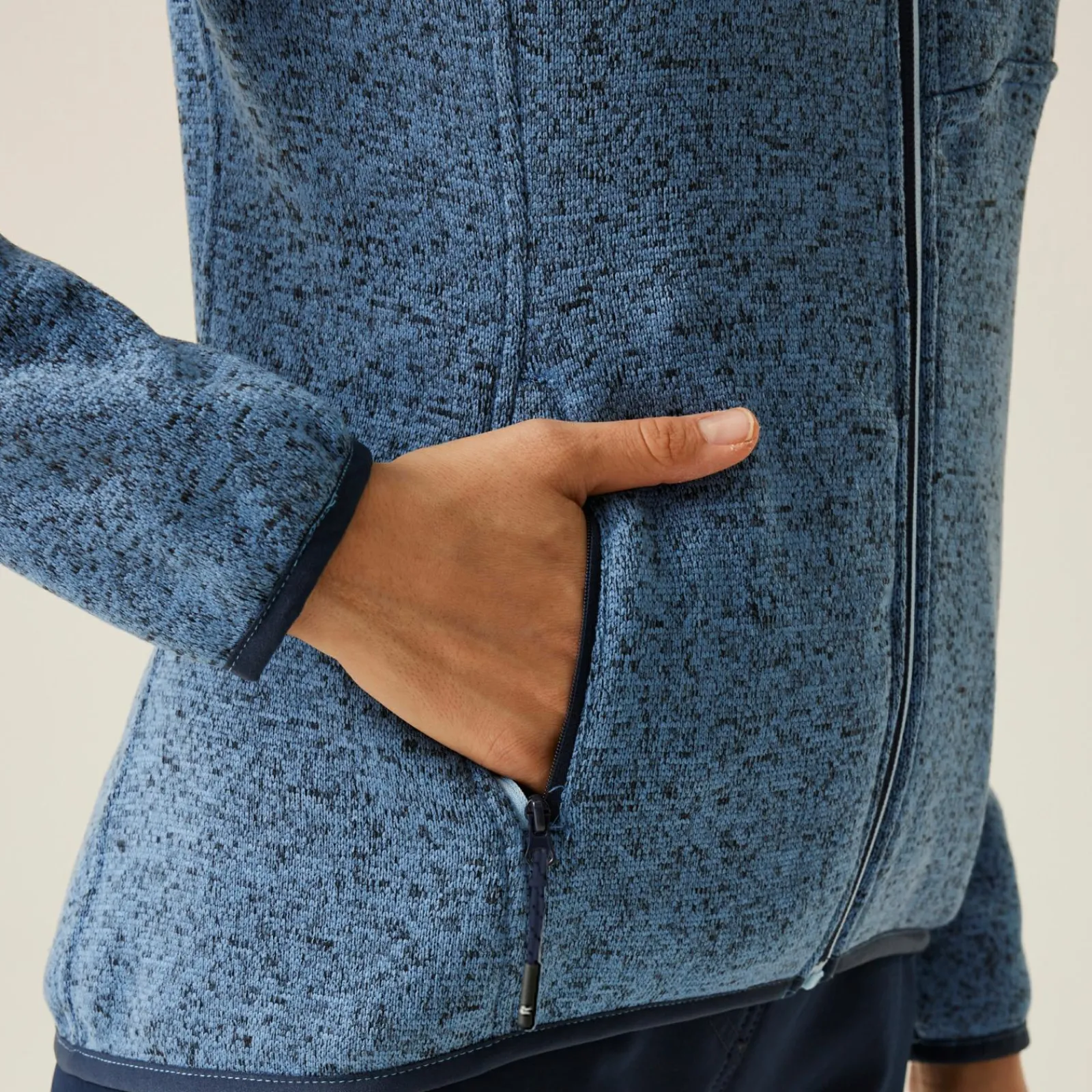 Regatta Newhill Femme Polaire à capuche |<Femme Polaires Zippées