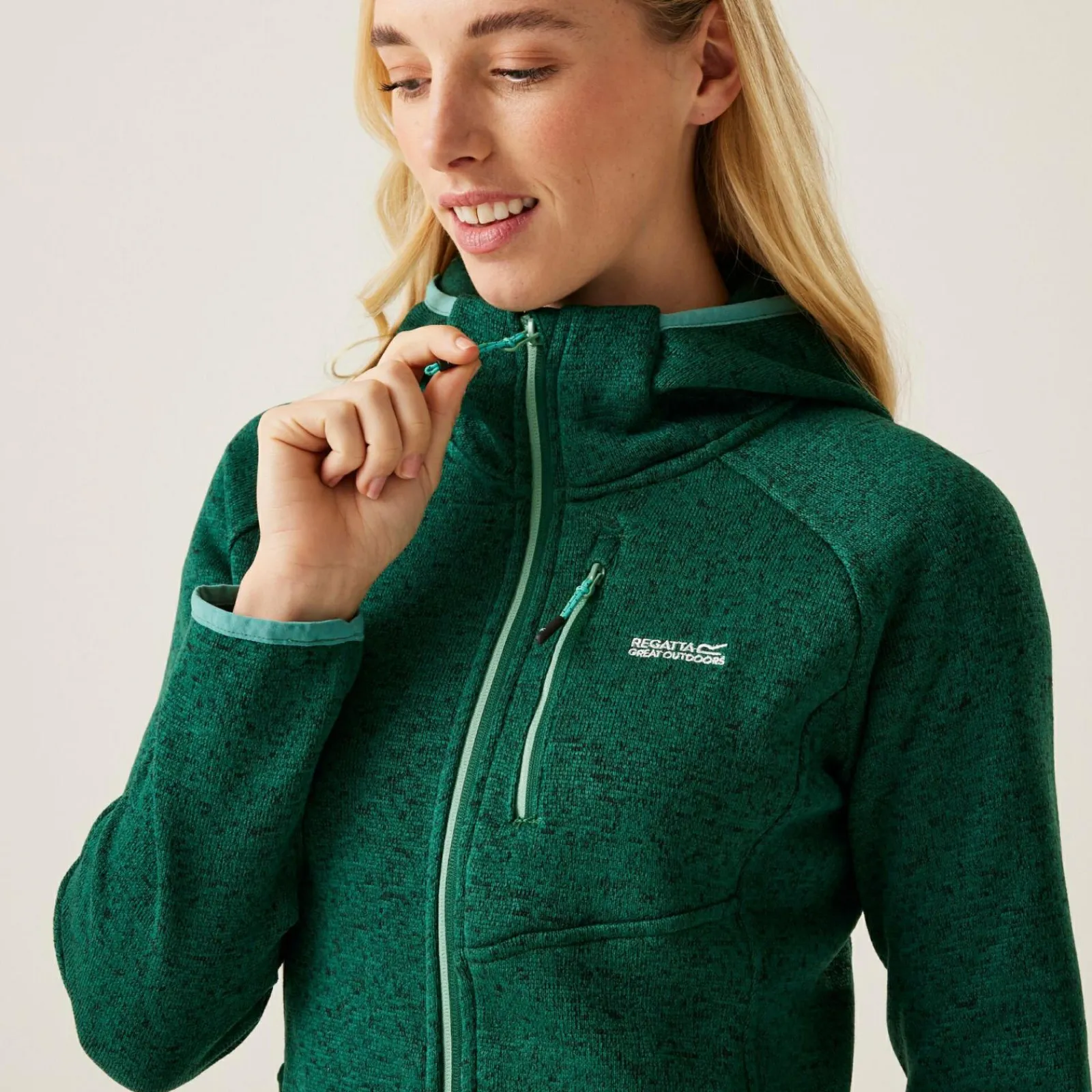 Regatta Newhill Femme Polaire à capuche |<Femme Polaires Zippées