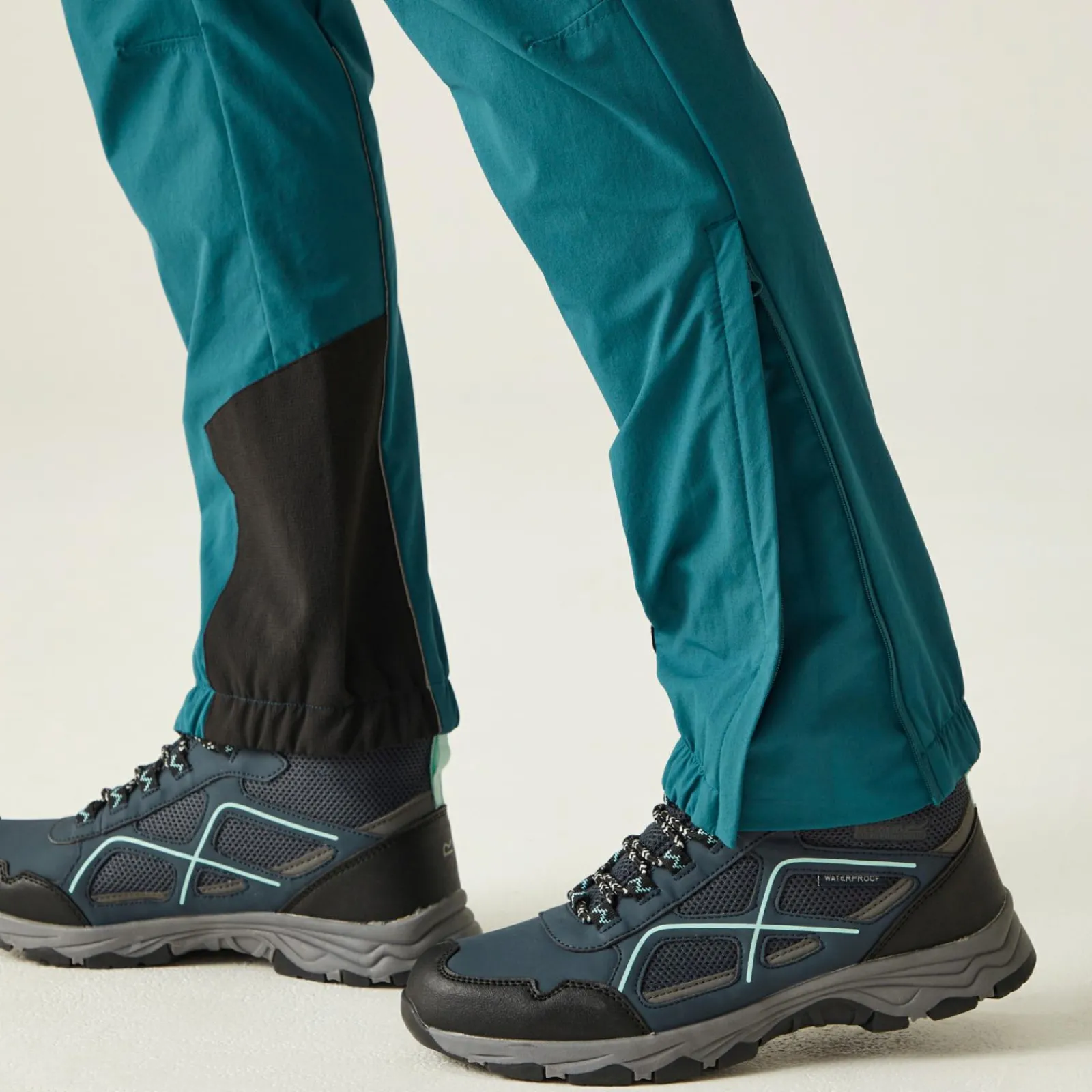 Regatta Pantalon technique Femme Mountain III |<Femme Pantalons De Marche