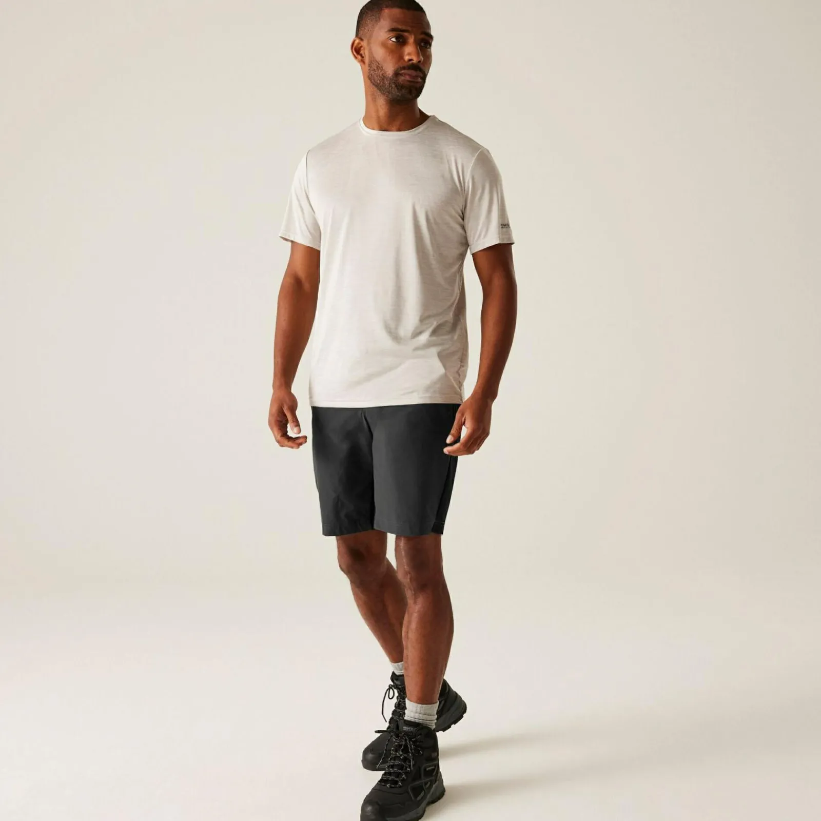 Regatta Short de marche Eldes pour homme |<Homme Shorts