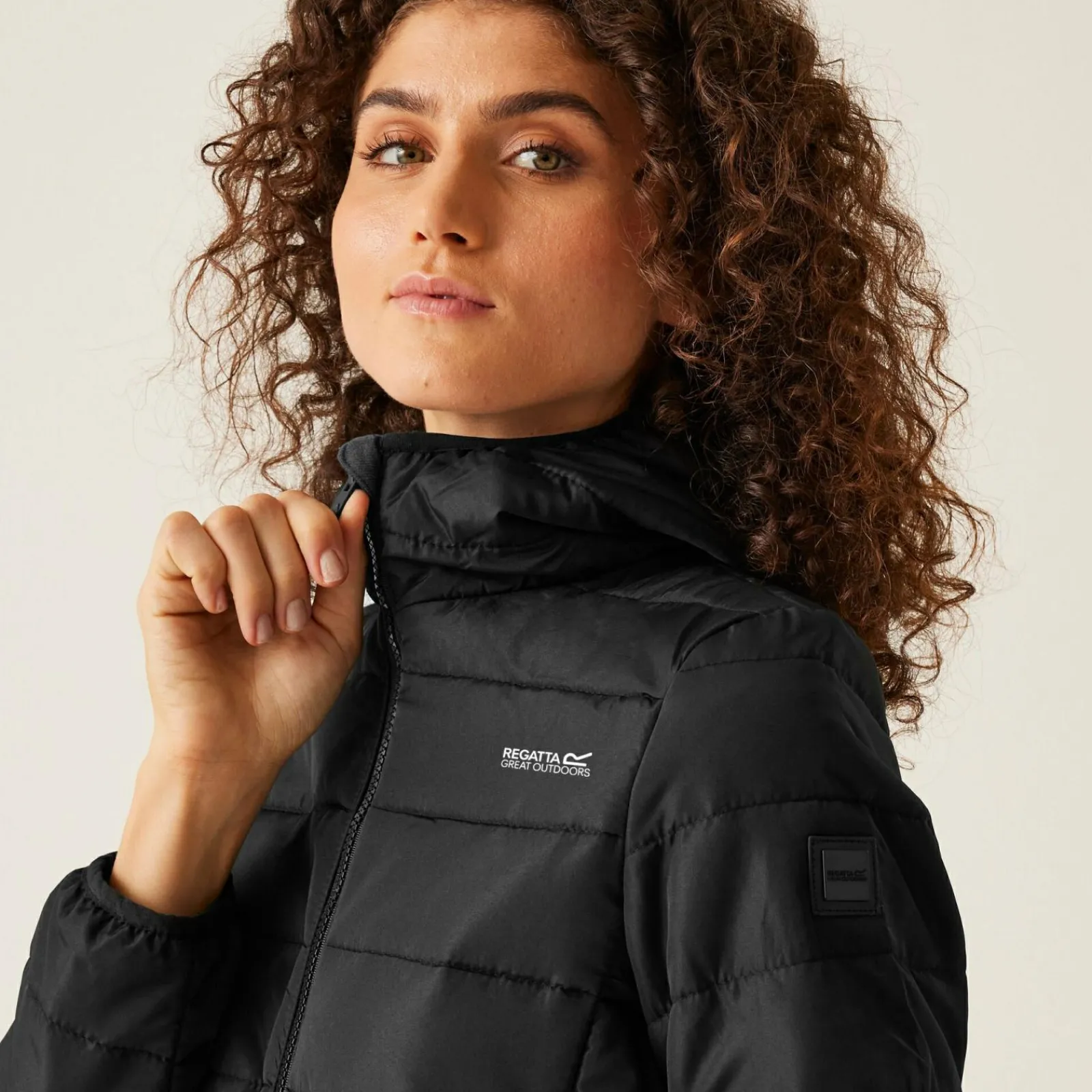 Regatta Veste à capuche Femme matelassée isolante HELFA |<Femme Doudounes|Vestes Chaudes