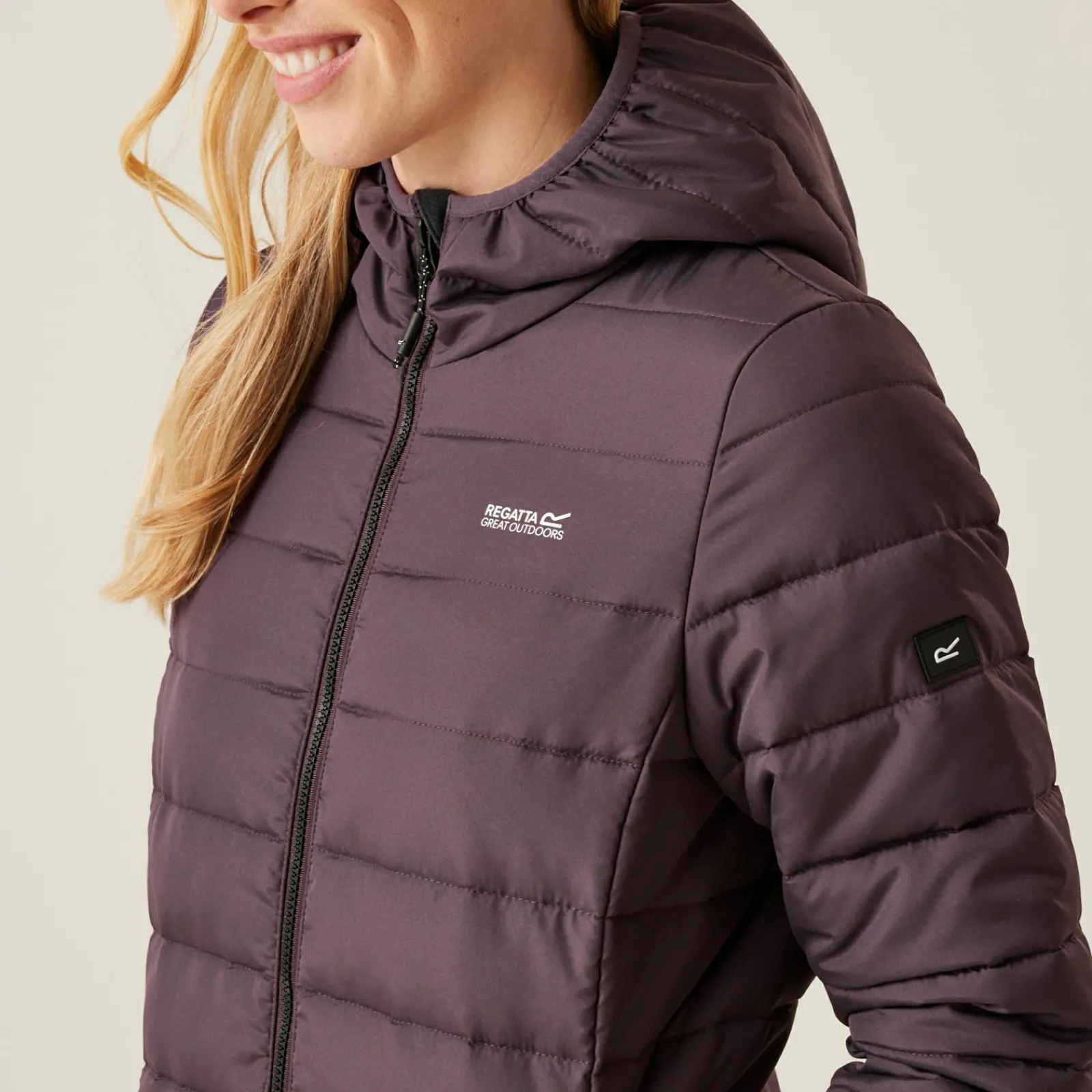 Regatta Veste à capuche Femme matelassée isolante HELFA |<Femme Doudounes|Vestes Chaudes