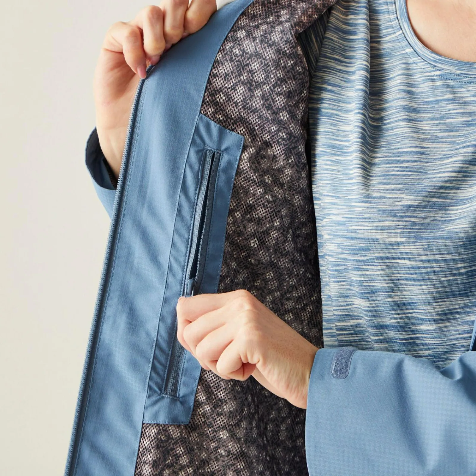 Regatta Veste Femme imperméable Hamara III |<Femme Vestes Légères|Vestes Imperméables