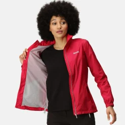 Regatta Veste Femme imperméable, légère et compactable Corinne IV |<Femme Vestes Pliables|Vestes Légères