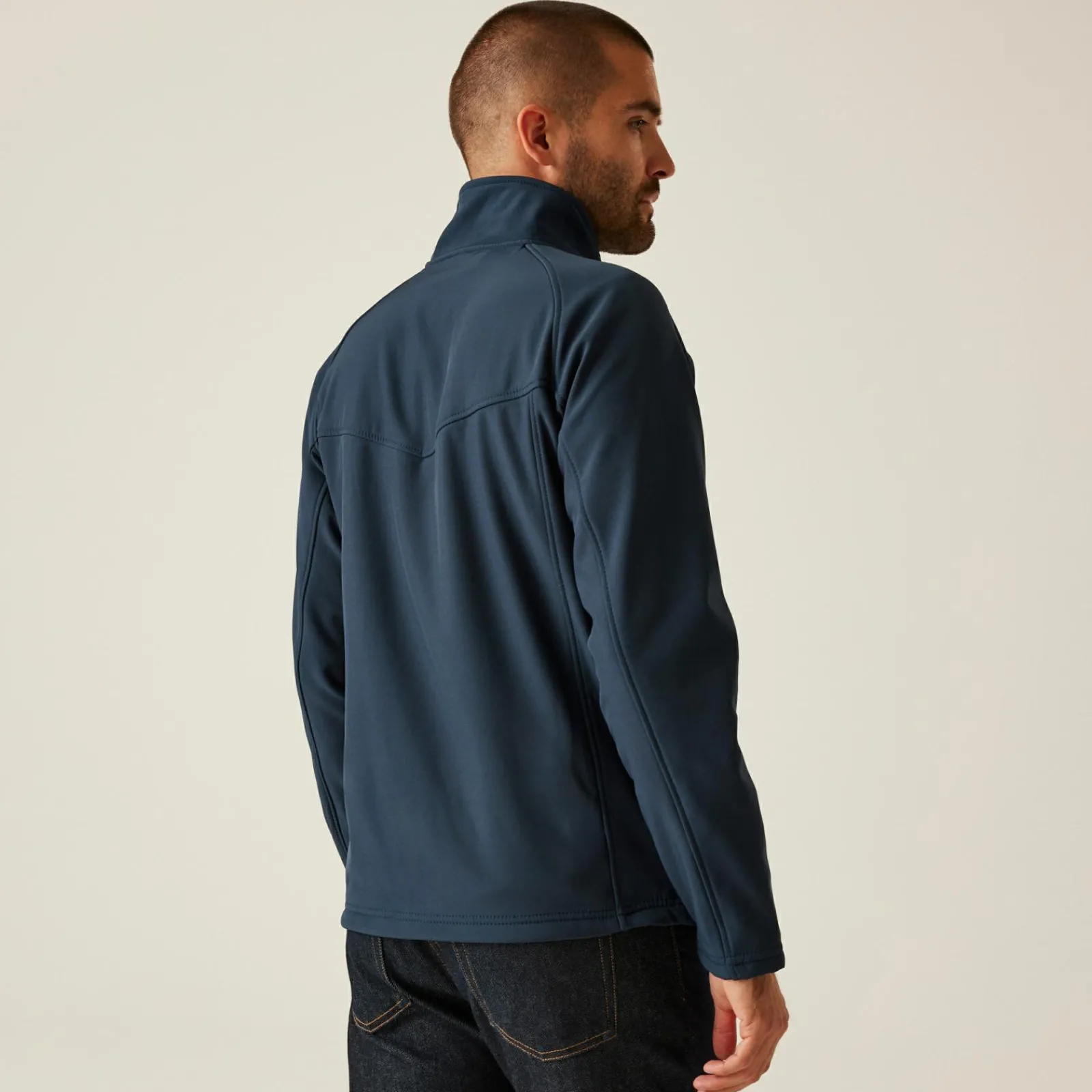 Regatta Veste Softshell intéractive Homme UPROAR |< Vestes & Manteaux|Vestes