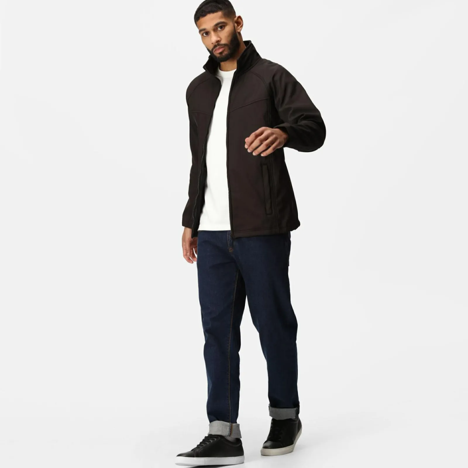 Regatta Veste Softshell intéractive Homme UPROAR |< Vestes & Manteaux|Vestes