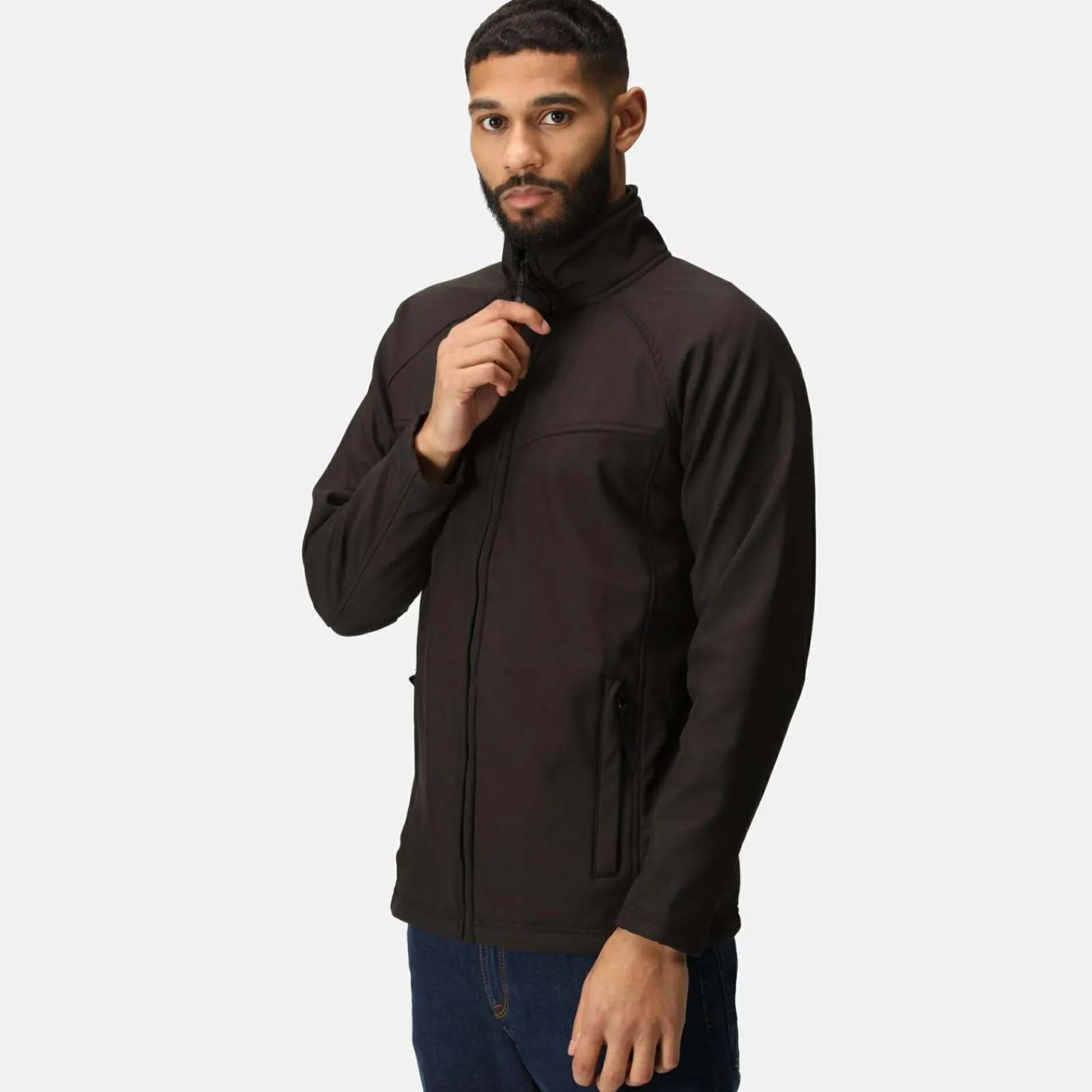 Regatta Veste Softshell intéractive Homme UPROAR |< Vestes & Manteaux|Vestes