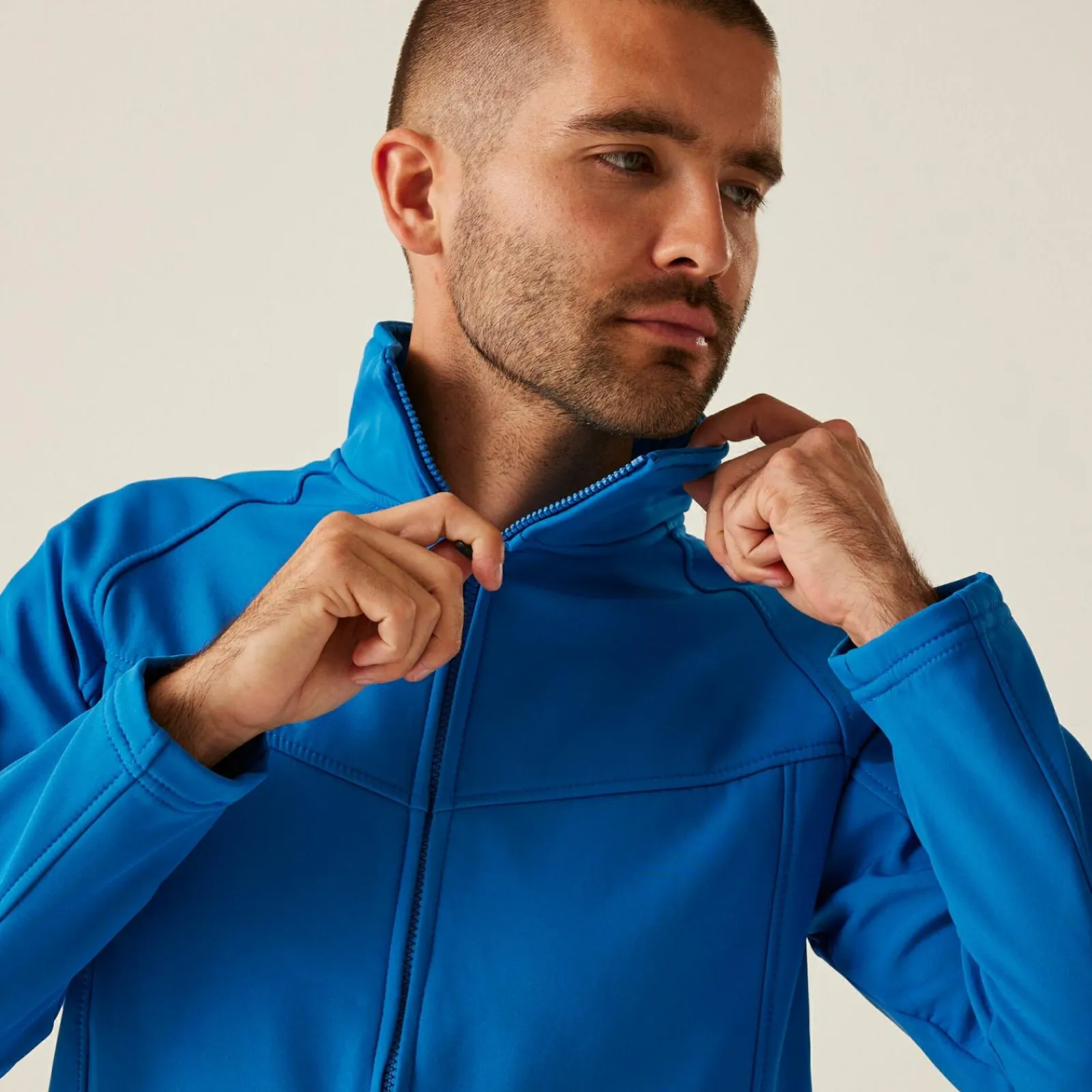 Regatta Veste Softshell intéractive Homme UPROAR |< Vestes & Manteaux|Vestes